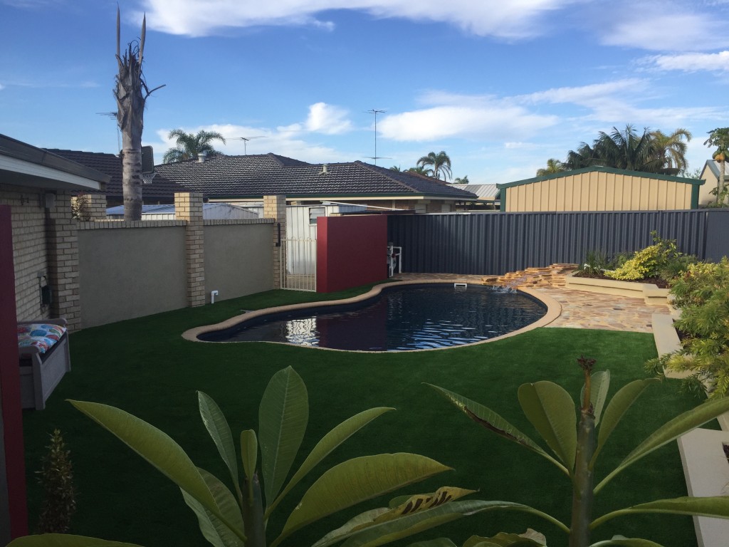 Meadow Cool artificial synthetic lawn grass turf in Rockingham